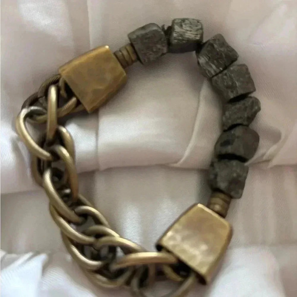 Silpada Neutral Stretch  Bracelet - Picture 2 of 3